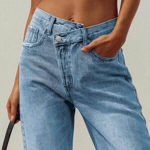 Princess Polly Holly Asymmeteic Straight Leg Jean In Light Wash | Size 4